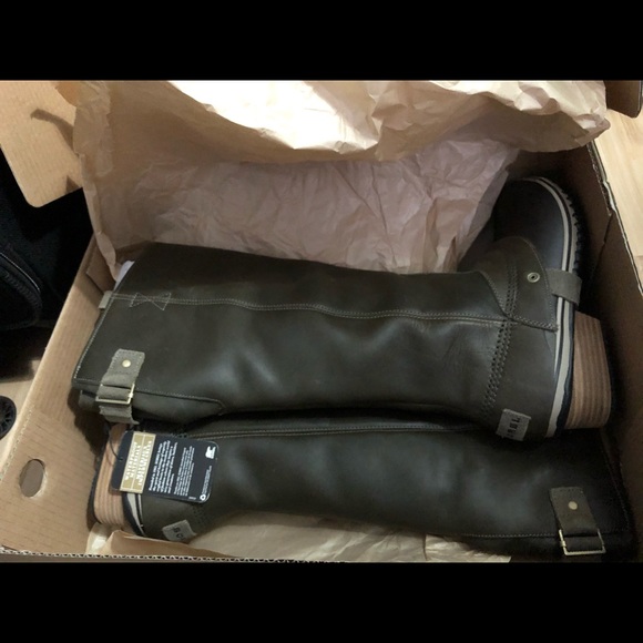 New in box Sorel Boots! - Picture 6 of 7